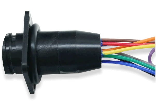Hermetic backpotted connector with integral wire protection